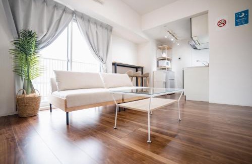 Hakata-ku Apartment | リトリートコート博多ー千代ー