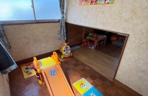 Kaya Machi Apartment | 丸亀 Sawai 一棟貸し 丸亀駅徒歩 10人まで宿泊可能 駐車場2台有 子供部屋ベビーベッド有