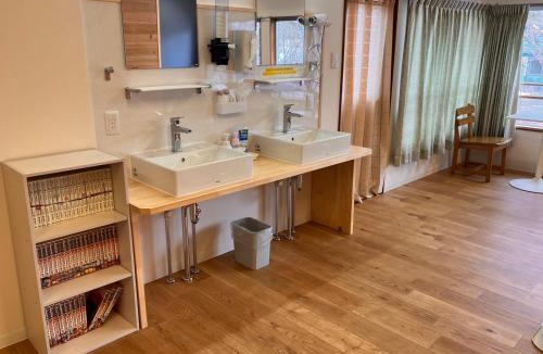Gujo House | 交流宿 星降る家 いこい