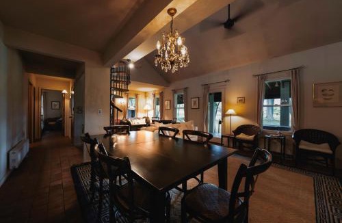 Mori Villa | 函館 駒ヶ岳別荘 森の隠れ家 La Bergerie Hakodate Komagatake Retreat