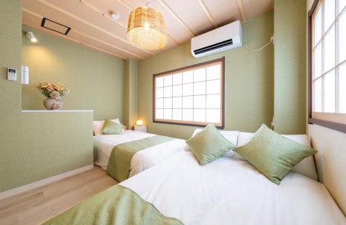 Higashinari Villa | 澤 寝室4つの広い一軒家 寝具9点 お風呂2台 トイレ3台 駅徒歩5分 コリアンタウンや道頓堀近く
