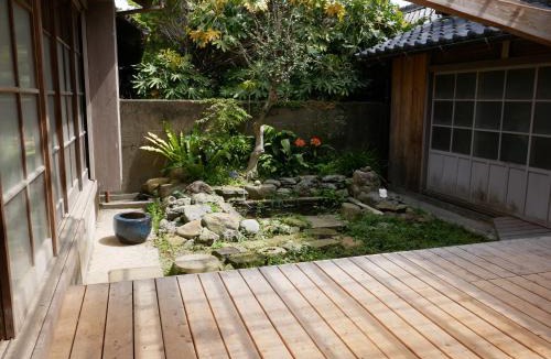 Tanami House | 田並劇場 Guest House きくえ