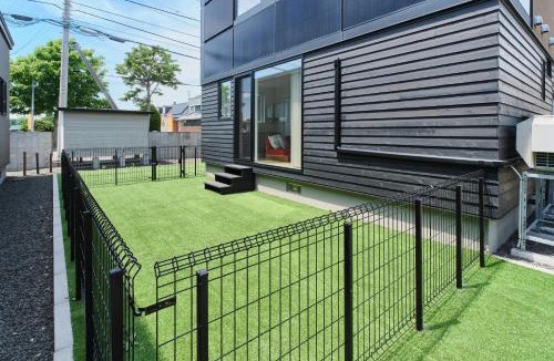 Higashi Villa | 藤乃宿 Villa Moere モエレ沼公園すぐ 愛犬と一緒に泊まれる新築1棟貸し