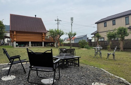 Matsuyama House | 道後まで10分遊び心満載のログハウス