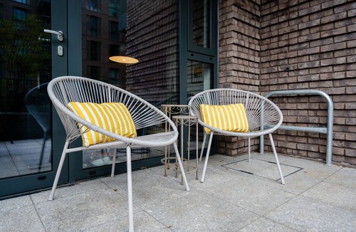 Woodberry Down Apartment | 1-Bed Apartment- Sleeps 2, Central Links & Pets Ok