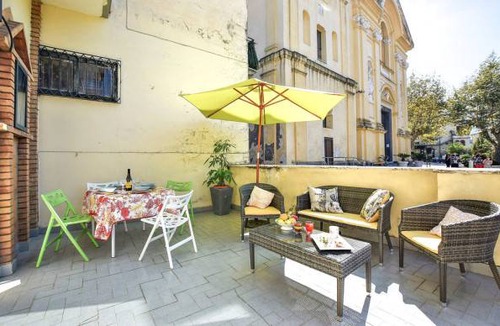 Piazza Roma Apartment | 1 bedroom accommodation in Lettere -NA-