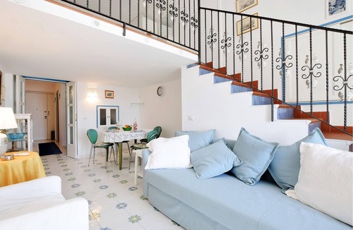 Pozzuoli Apartment | 1 bedroom accommodation in Pozzuoli