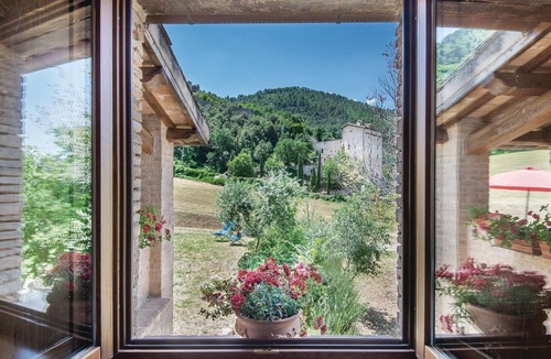 Bazzano Inferiore House | 1 bedroom amazing home in spoleto pg