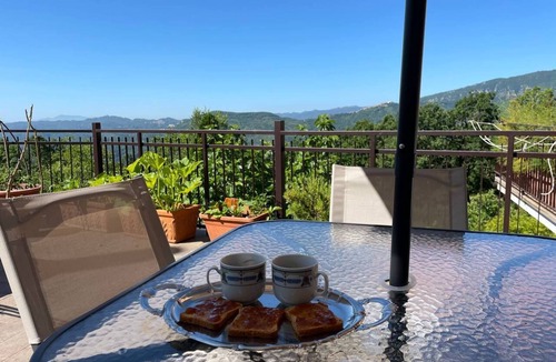 Cervara di Roma Apartment | 1 Bedroom Apartment in Cervara di Roma