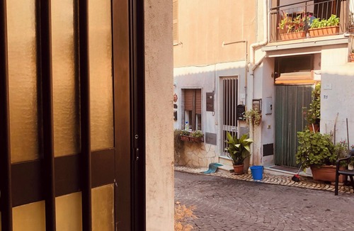 Giulianello Apartment | 1 Bedroom Apartment in Giulianello