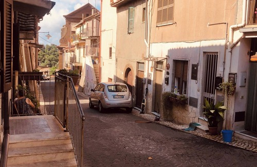 Giulianello Apartment | 1 Bedroom Apartment in Giulianello