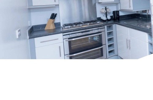 Cranbrook Apartment | 1 bedroom Luxury Apartment Gants-Hill in Illford