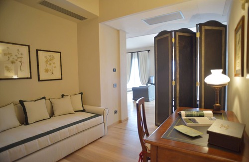 San Casciano dei Bagni Apartment | 1200 square feet, 1 bedrooms, 1 bathrooms, kitchen and living, terrace of view