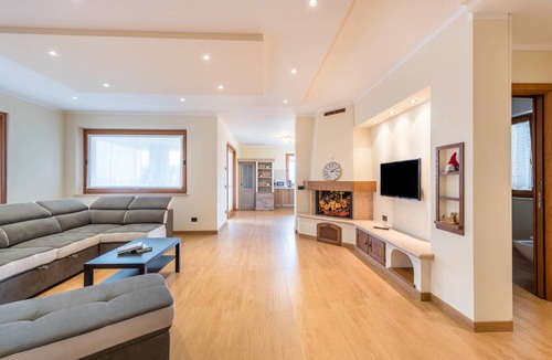 Albisano Apartment | 140 m² Apartment ∙ 3 bedrooms ∙ 6 guests