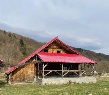 Zarnesti House | 150 m² House ∙ 1 bedroom ∙ 14 guests