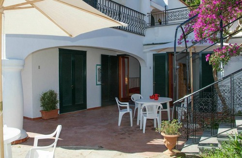 Casamicciola Terme Villa | 150 m² Villa ∙ 4 bedrooms ∙ 12 guests