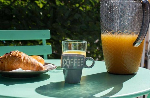 Fuorigrotta Bed & Breakfast | 18 m² Bed and breakfast ∙ 3 guests