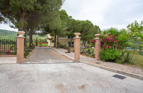 Pineto House | 190 m² House ∙ 3 bedrooms ∙ 10 guests