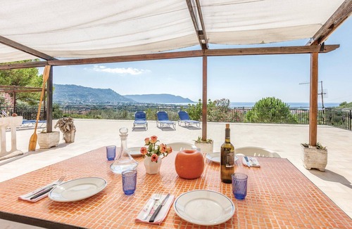 Castellabate Apartment | 2 bedroom accommodation in Castellabate SA