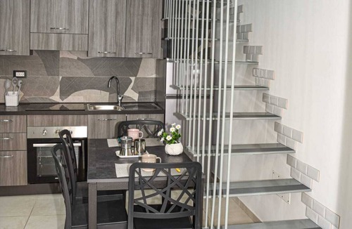 Salerno Apartment | 2-bedroom apartment in lovely Salerno with AC and comfort
