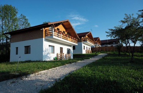 Bran Ski Chalet | 2-Bedroom Chalet Near Dracula’s Castle – Your Cozy Escape