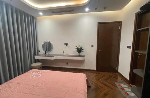 Ngo Quyen Apartment | 2 Bedroom Luxury Apartment Diamond Crown Hai Phong