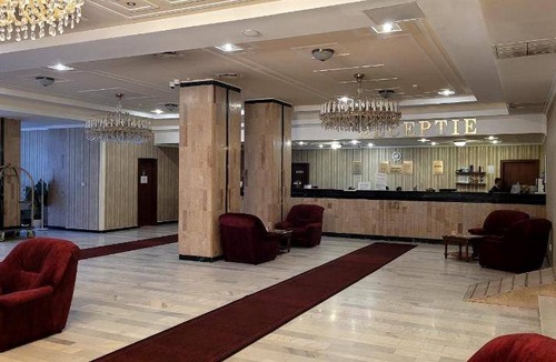 Cetatuia Park Hotel | 25 m² Hotel ∙ 10 guests