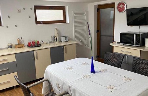 Oradea Bed & Breakfast | 250 m² Bed and breakfast ∙ 3 bedrooms ∙ 10 guests