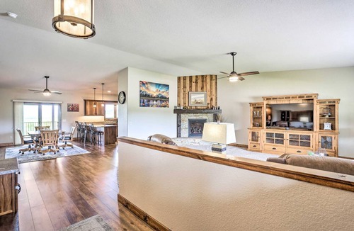 Spearfish House | 278 m² House ∙ 2 bedrooms ∙ 4 guests