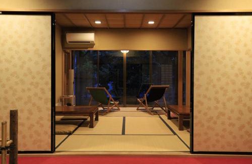 Isawa Onsen House | 3種の温泉と本格茶室のある石和温泉の隠れ宿-璃洛-