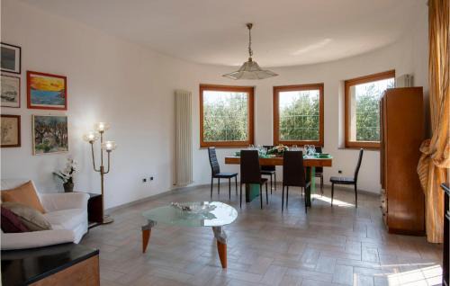 Sant'Egidio alla Vibrata House | 3 Bedroom Awesome Home In Stegidio Alla Vibrata