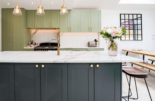 Battersea House | 3 bedroom 3 story House & Garden *BRAND NEW BUILT IN AIR CONDITIONING UNITS*