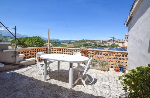 Castilenti Apartment | 3 bedroom gorgeous apartment in Castilenti