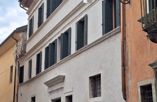Belluno Apartment | 312 - Hunting Room