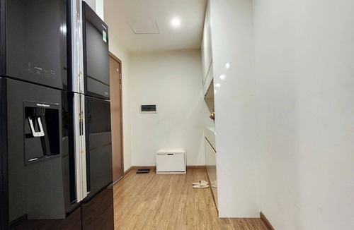 Ngoc Khanh Apartment | 4-bedroom apartment at Vinhomes Metropolis