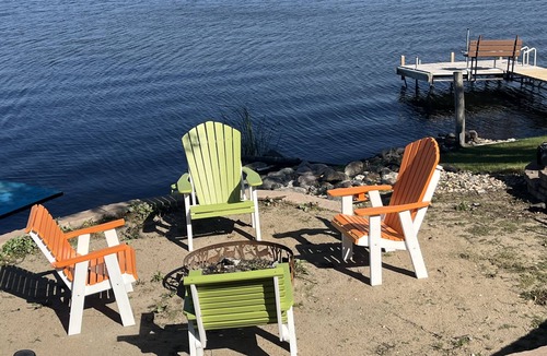 Aberdeen House | 4 bedroom Richmond lake house getaway
