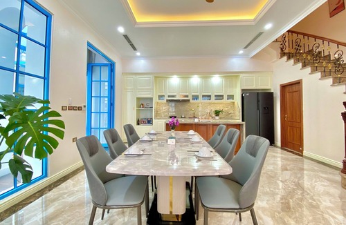 Bai Chay Villa | 4-bedroom villa near the beach in Hạ Long