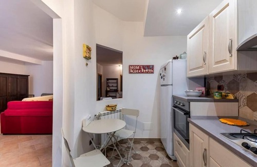 Santa Lucia House | 400 meters from the bus stop that takes you to Rome Tiburtina in 20 minutes
