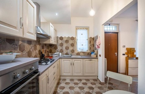 Santa Lucia House | 400 meters from the bus stop that takes you to Rome Tiburtina in 20 minutes