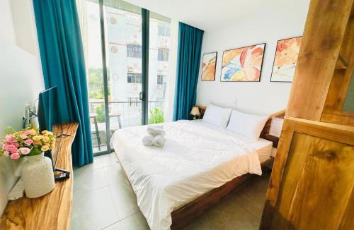 Ninh Kieu Apartment | 407MSNK Maison Luxe Studio w Balcony & Kitchen