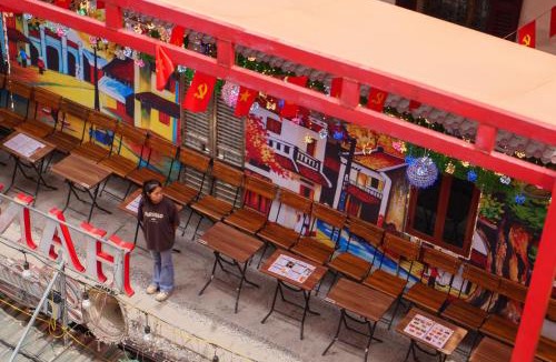 Hoan Kiem House | 4BR Vietnamese House- Trainstreet View - Food street