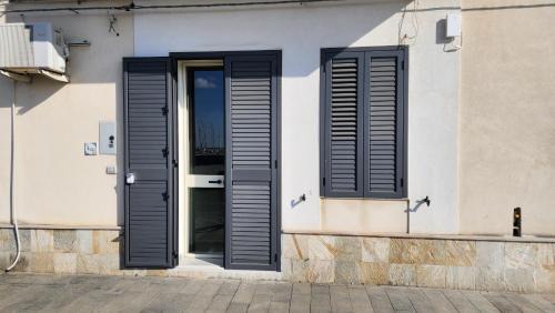 Vibo Marina Apartment | 4US: A cosy glamour stay on the sea 4YOU!