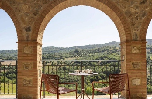 Cinigiano Villa | 7 Ensuite Bedrooms Luxury Mansion in Tuscany