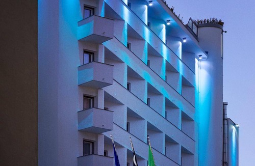 Fuorigrotta Hotel | 80 m² Hotel ∙ 127 guests