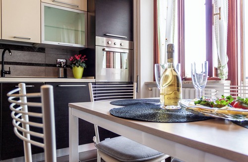 Frattocchie Apartment | A casa di Marco Guesthouse - Ciampino Apt and station for Rome