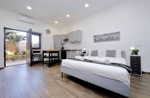 Zona XVI Torrenova Apartment | A Casa di Stefano by Domus&Dimore