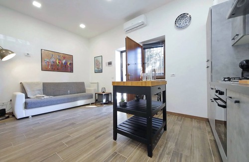 Zona XVI Torrenova Apartment | A Casa di Stefano by Domus&Dimore