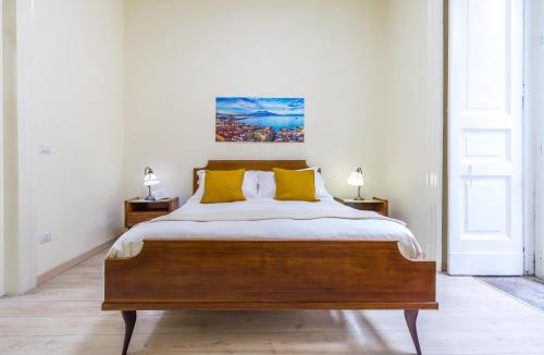 Historical Center Apartment | A pochi passi da Piazza del Gesù by Wonderful Italy