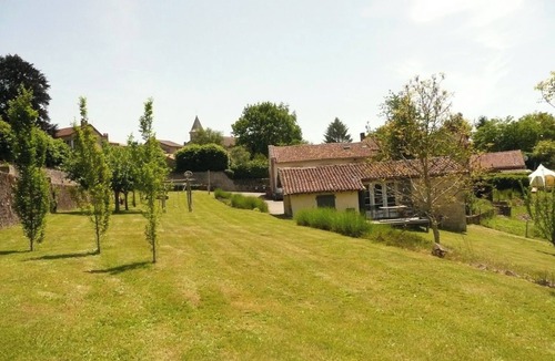Saint-Auvent Cottage | A vacation rental where you can fully enjoy nature and peace and quiet.