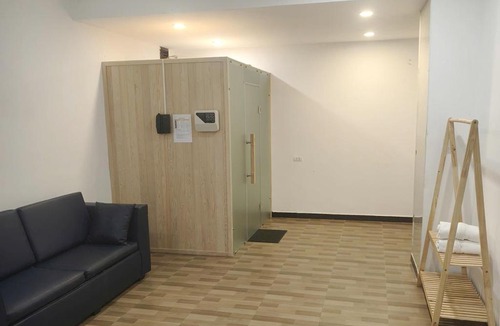 Tu Liem Hotel | A25 Premium Hotel - 16 Miếu Đầm